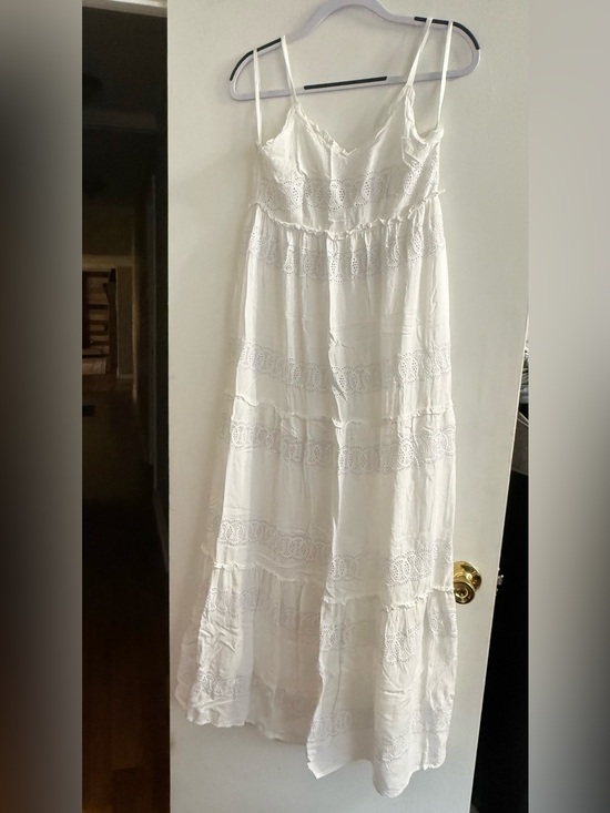 Jessica Simpson Dresses & Skirts - Jessica Simpson White Lace Tiered Maxi Dress-Skirt